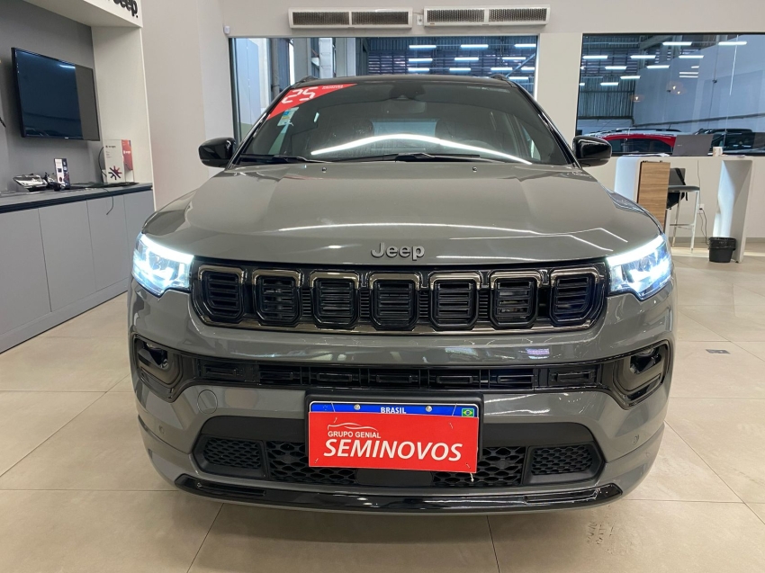 jeep compass 2.0 hurricane 4 turbo gasolina blackhawk at9 24/25 seminovo jeep compass 2.0 hurricane 4 turbo gasolina blackhawk at9 24/25 seminovo