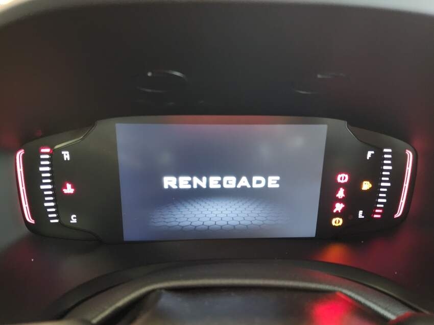 jeep renegade 1.3 t270 turbo flex sahara at6 25/26 0km jeep renegade 1.3 t270 turbo flex sahara at6 25/26 0km