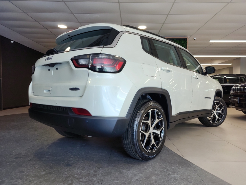 jeep compass 1.3 t270 turbo flex longitude at6 25/26 0km jeep compass 1.3 t270 turbo flex longitude at6 25/26 0km