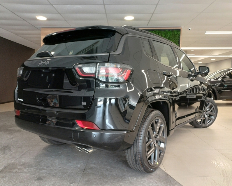 jeep compass 1.3 t270 turbo flex s at6 25/26 0km jeep compass 1.3 t270 turbo flex s at6 25/26 0km