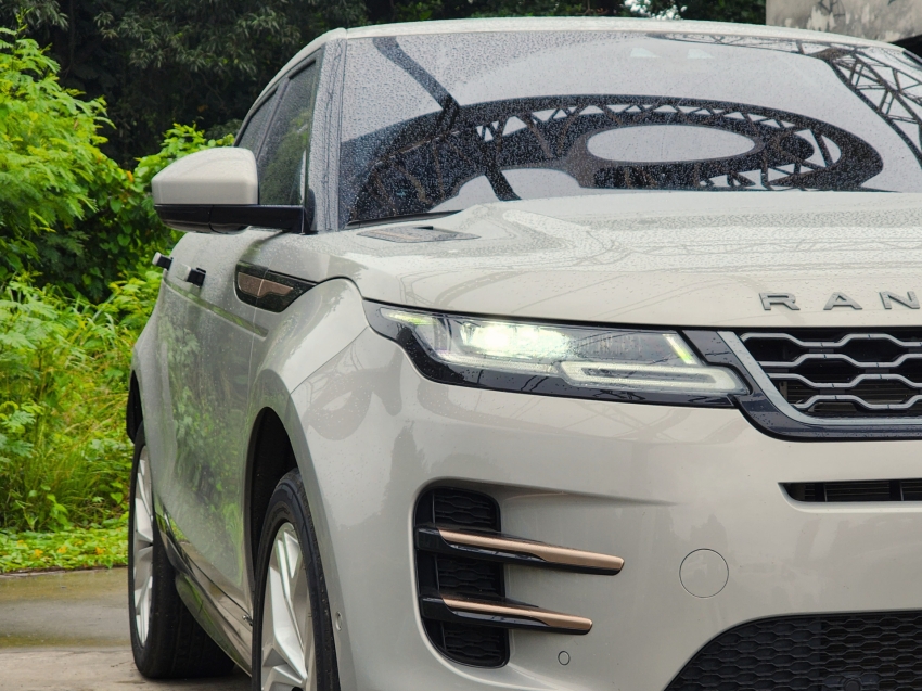 range rover evoque 2.0 p250 flex r-dynamic se awd at 19/20 seminovo2