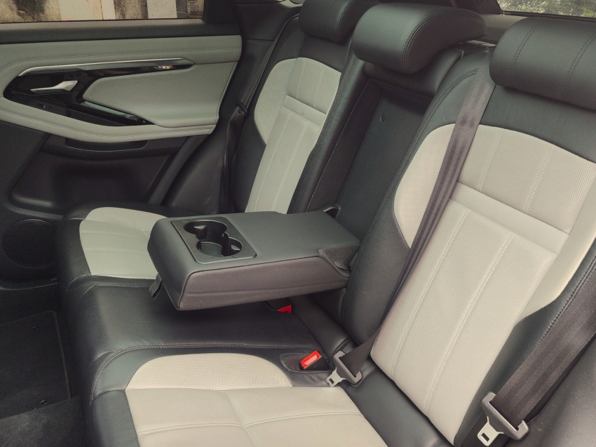 range rover evoque 2.0 p250 flex r-dynamic se awd at 19/20 seminovo15