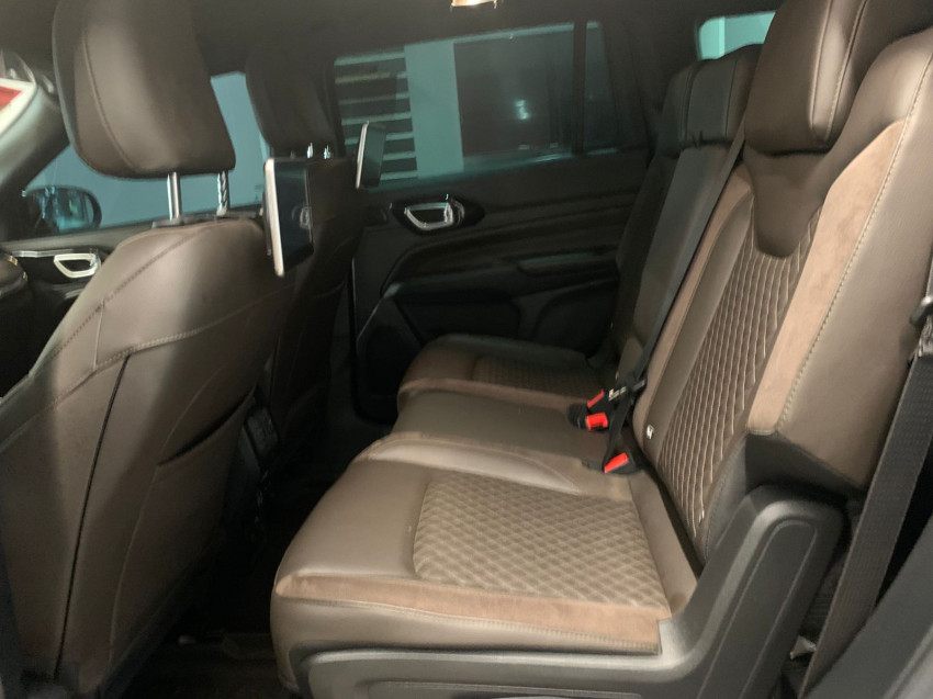 jeep commander 2.0 td380 turbo diesel overland at9 23/23 seminovo9