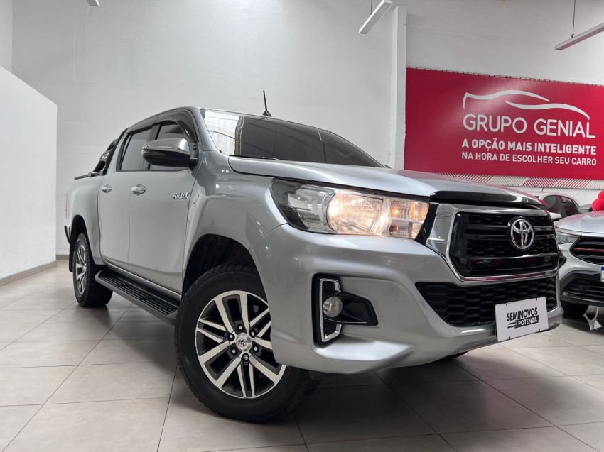 toyota hilux 2.8 srv 4x4 cd 16v diesel 4p at 19/20 seminovo