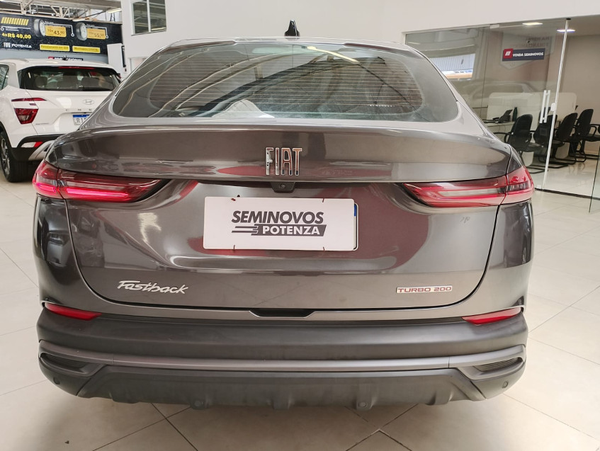 fiat fastback 1.0 turbo 200 flex cvt 24/25 seminovo5