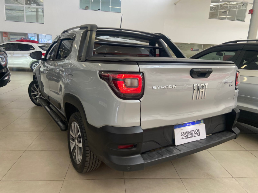 fiat strada 1.3 firefly flex volcano cd cvt 23/23 seminovo2