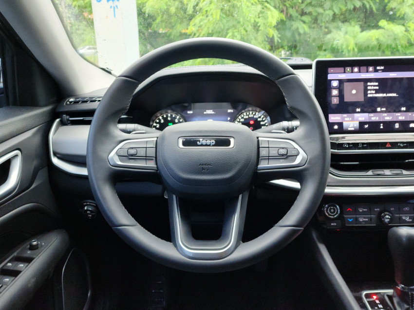 jeep compass 1.3 t270 turbo flex longitude at6 22/22 seminovo7