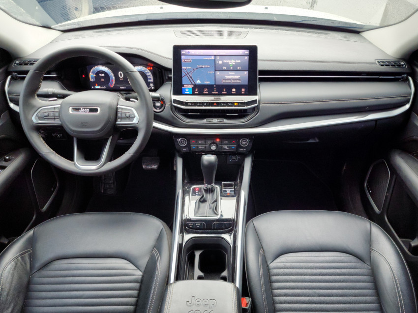 jeep commander 1.3 t270 turbo flex longitude at6 24/25 seminovo5