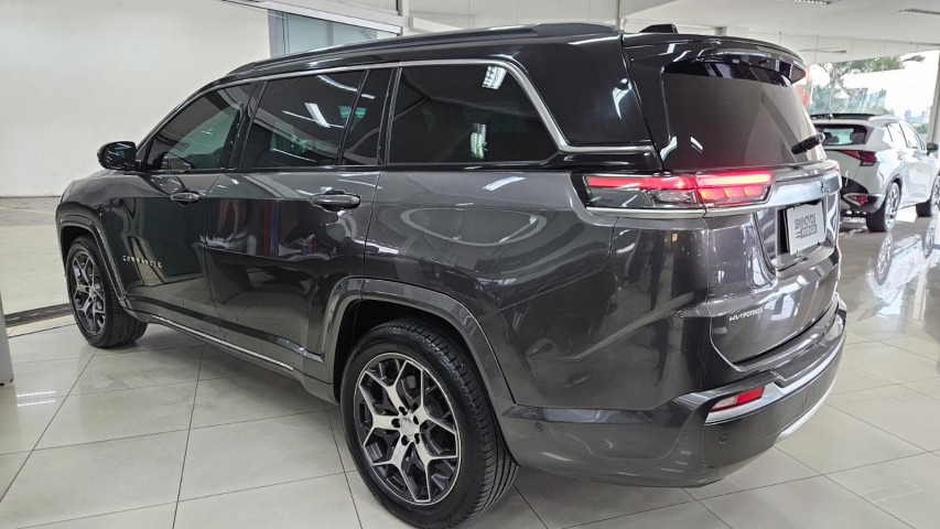 jeep commander 1.3 t270 turbo flex overland at6 22/23 seminovo3