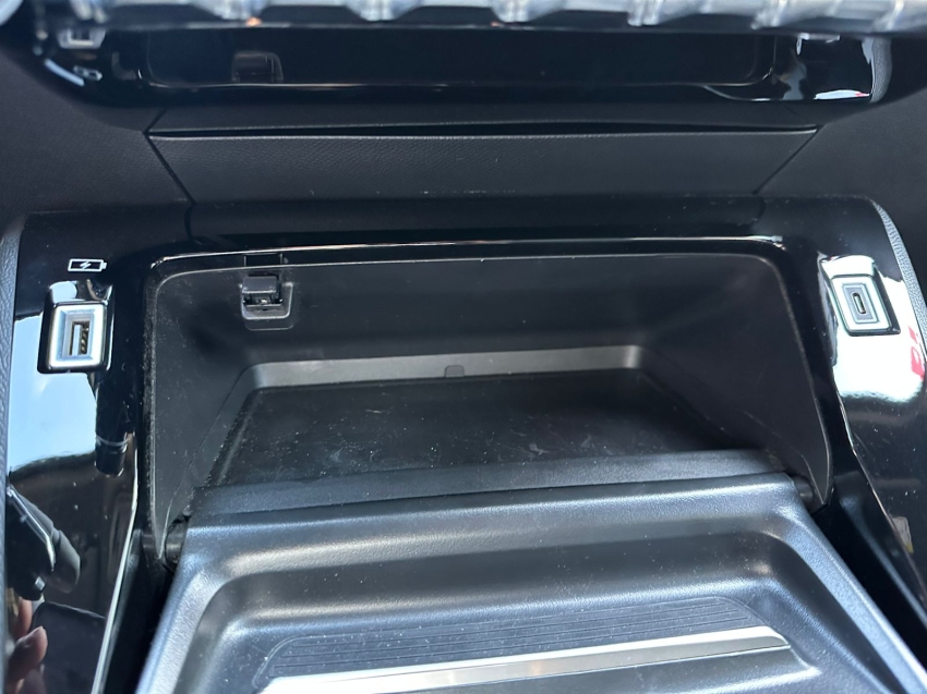 peugeot 2008 1.0 turbo 200 flex active cvt 9.9 4p automatico 202512