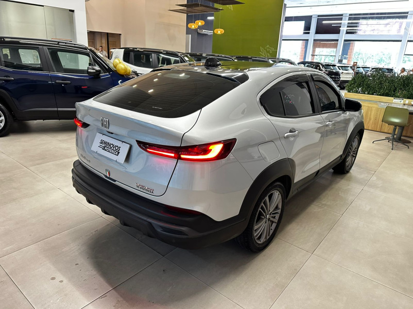 fiat fastback 1.0 turbo 200 flex cvt 24/24 seminovo4