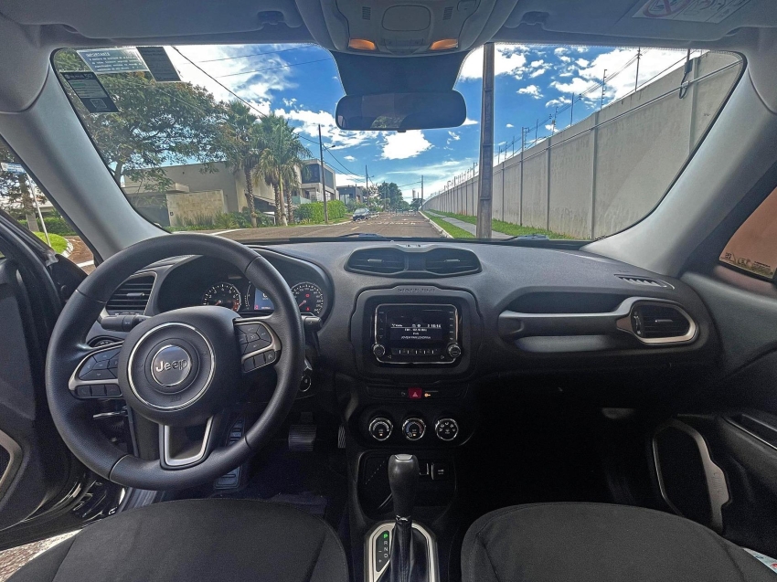 renegade 1.8 flex sport 4p automatico4