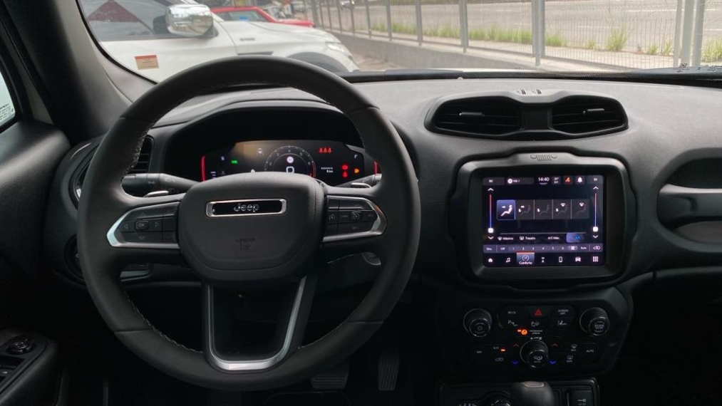 renegade 1.3 t270 turbo flex longitude at67