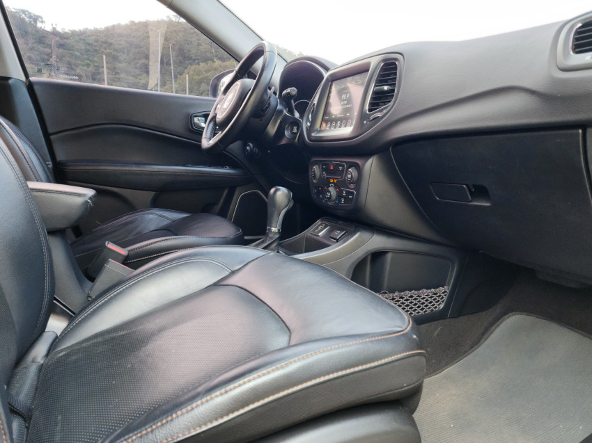 jeep compass 2.0 16v flex longitude at 20/21 seminovo12