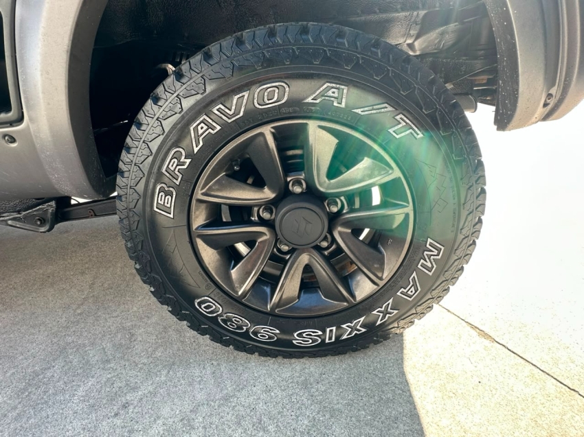suzuki jimny 1.3 4work 4x4 16v gasolina 2p man 17/18 seminovo12