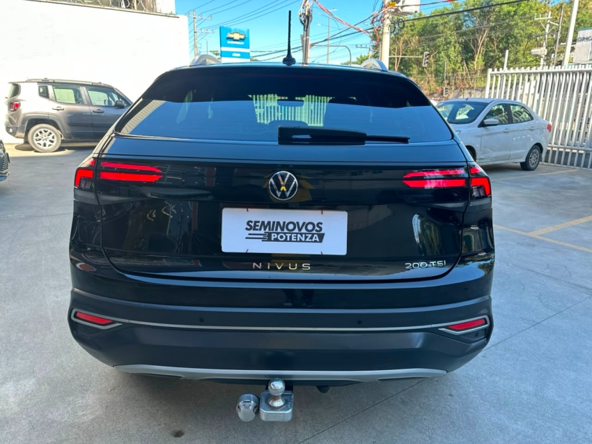 volkswagen nivus 1.0 200 tsi total flex highline automatico 1.8 5p 20217