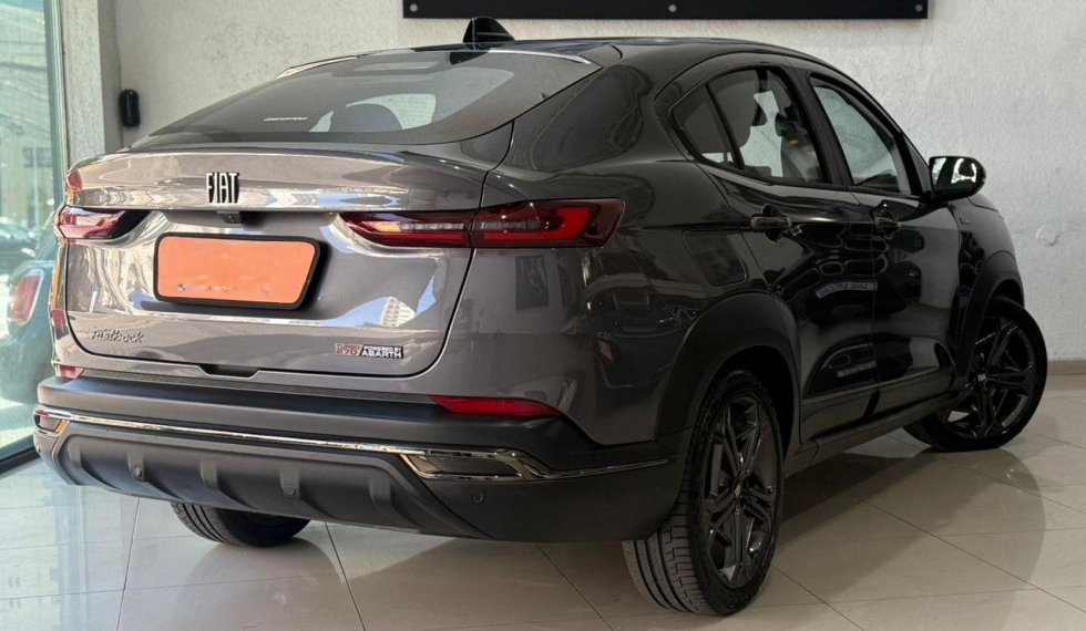 fastback 1.3 turbo 270 flex limited edition at6 - muito preco!!!2