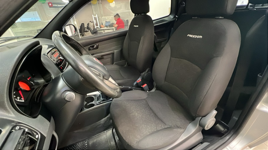 fiat strada 1.4 mpi freedom cd 8v flex 3p man 19/19 seminovo6