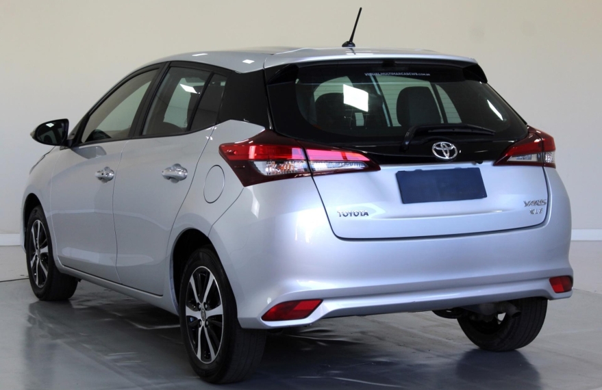 yaris 1.5 xls flex multidrive - completao novo demais!!!3
