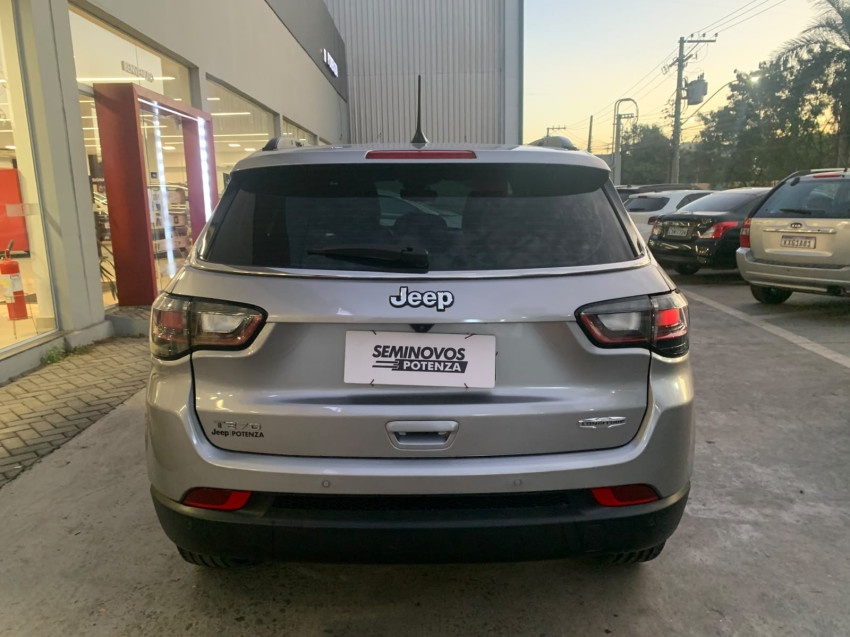 jeep compass 1.3 t270 turbo flex longitude at6 23/24 seminovo4