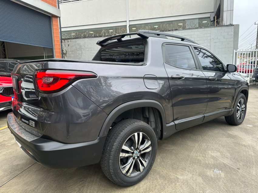 fiat toro 1.3 turbo 270 flex freedom at6 22/23 seminovo3