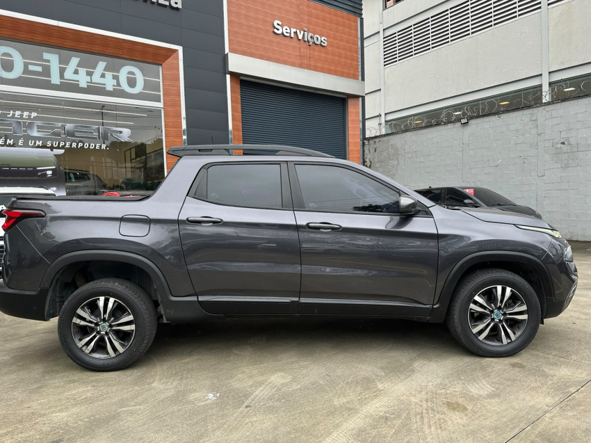 FIAT TORO 1.3 TURBO 270 FLEX FREEDOM AT6 22/23 SEMINOVO3