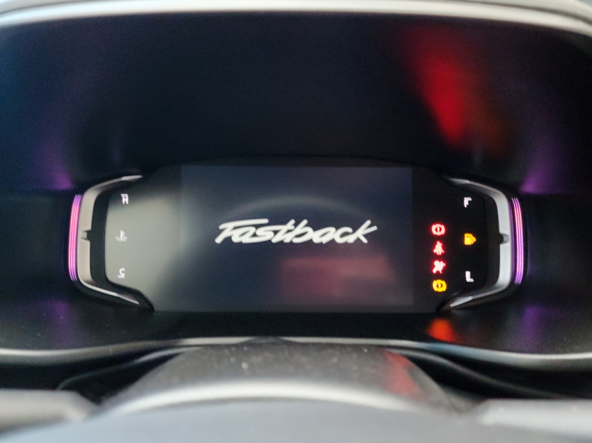 FASTBACK 1.3 T270 FLEX LIMITED EDITION - TOP DE LINHA!!!14