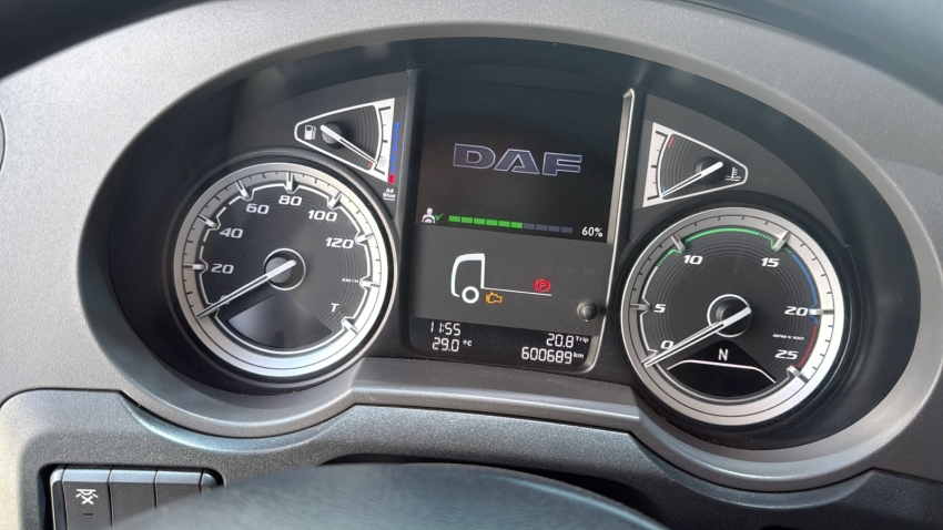 daf xf fts sc comfort d2,85 td520+370l diesel 2p automatico 20228