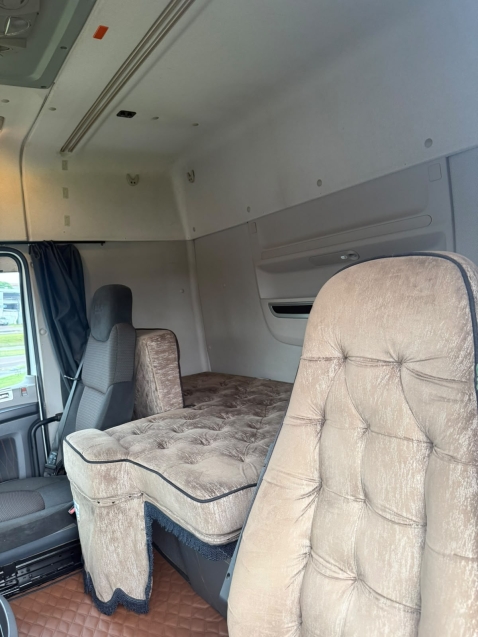 daf xf fts sc comfort d2,85 td520+370l diesel 2p automatico 20225