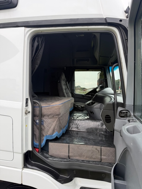 mercedes-benz actros 2546ls diesel 2p automatico 20204