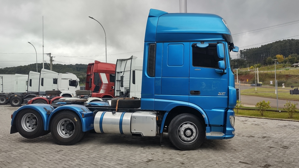 daf xf 480 21/22 em otimo estado