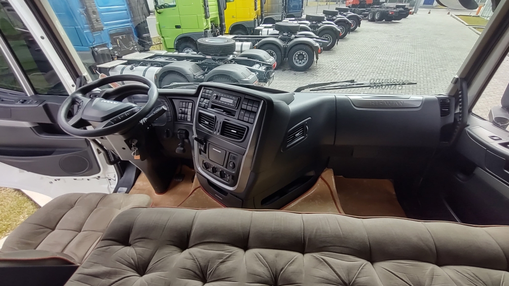 iveco stralis hi way diesel 2p automatico 2021
