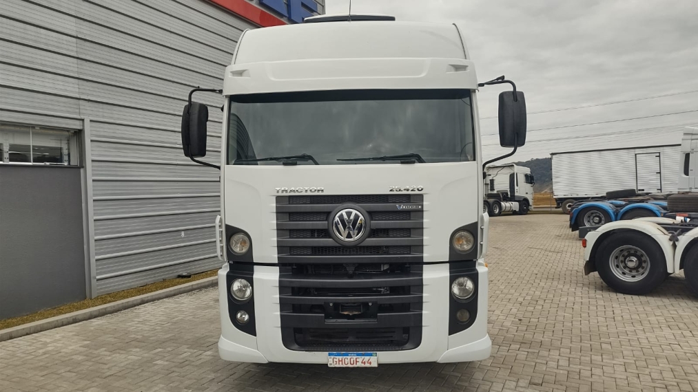 volkswagen 25420 6x2 diesel 2p automatico 2019