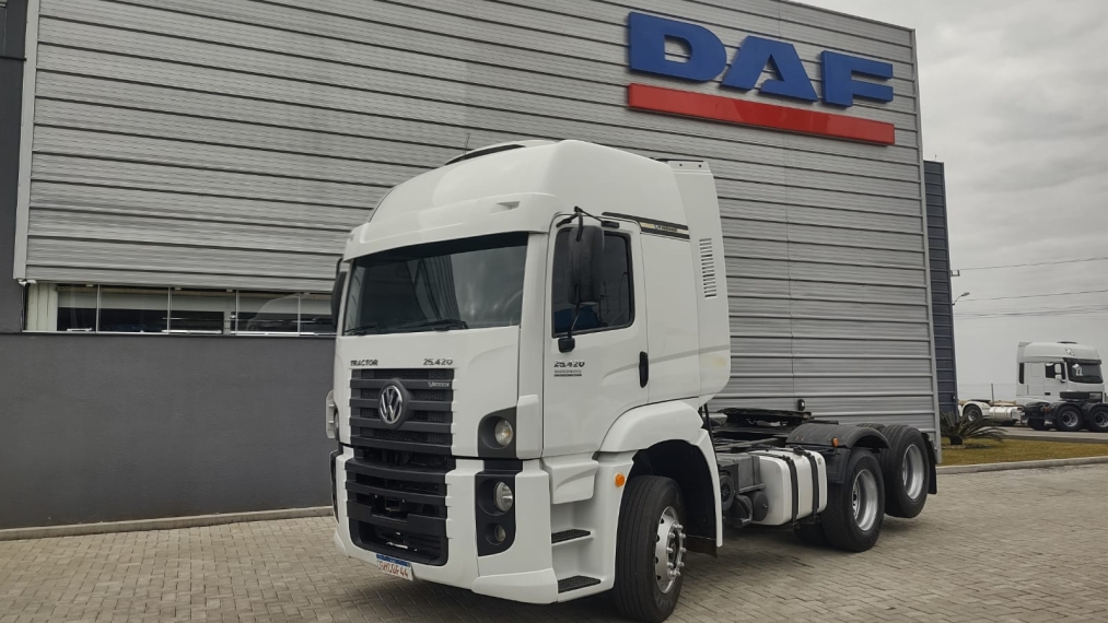 volkswagen 25420 6x2 diesel 2p automatico 2019