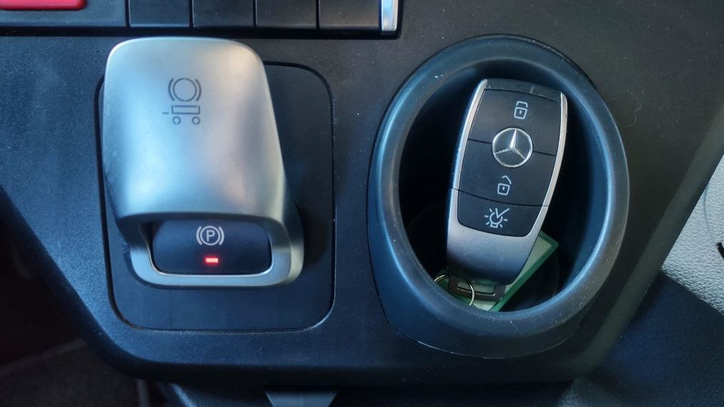 mercedes-benz actros 2548 . diesel 2p automatico 2021