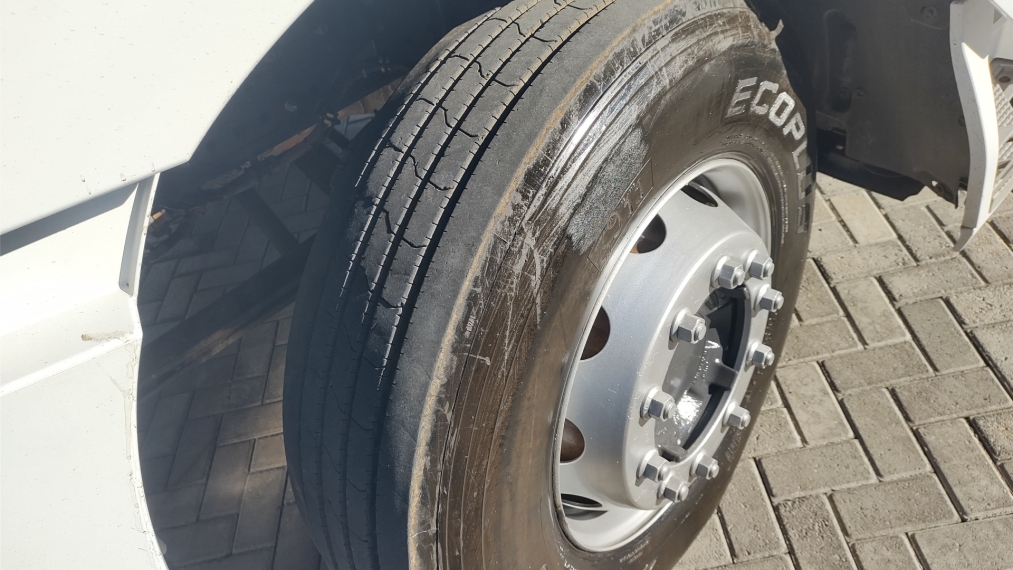 mercedes-benz actros 2548 . diesel 2p automatico 2021