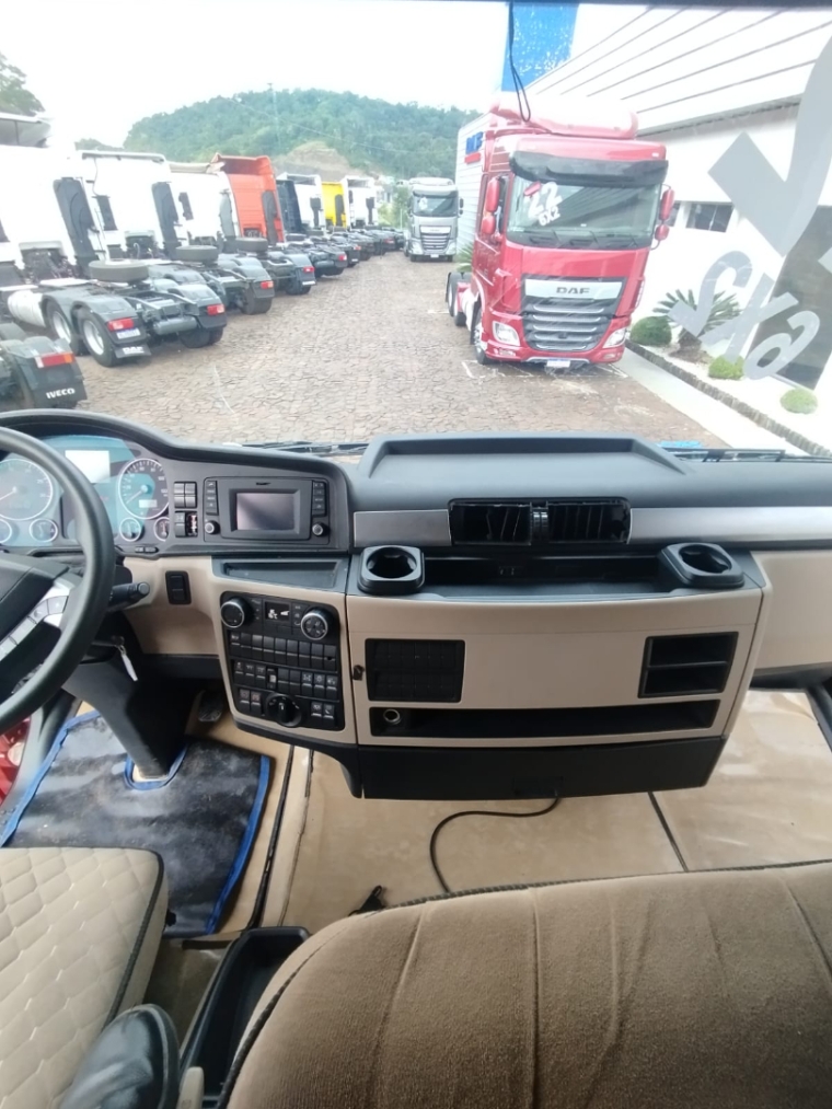 volkswagen meteor 28.460 6x2 diesel 2p automatico 202213