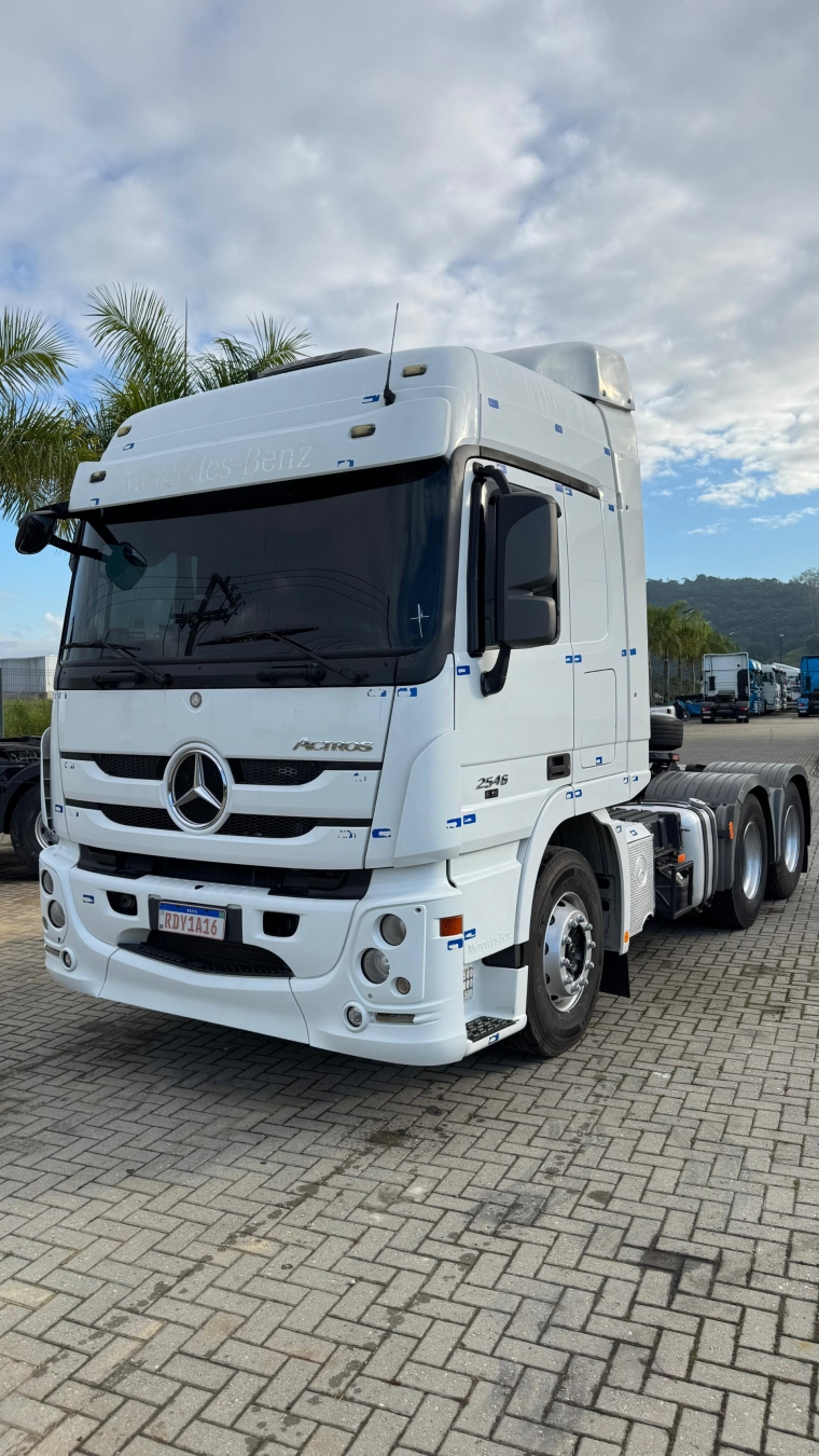 mercerdes-benz actros 2546 6x2 2020