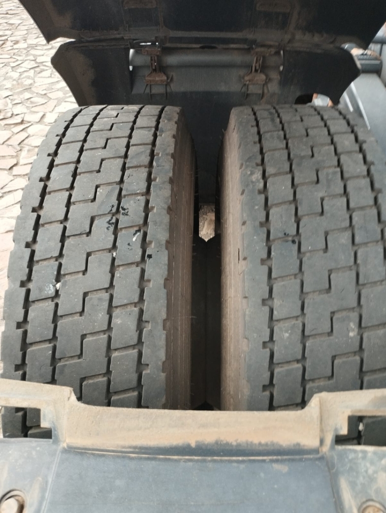 daf xf ftt 530 comfort 6x4 diesel 2p automatico 202210