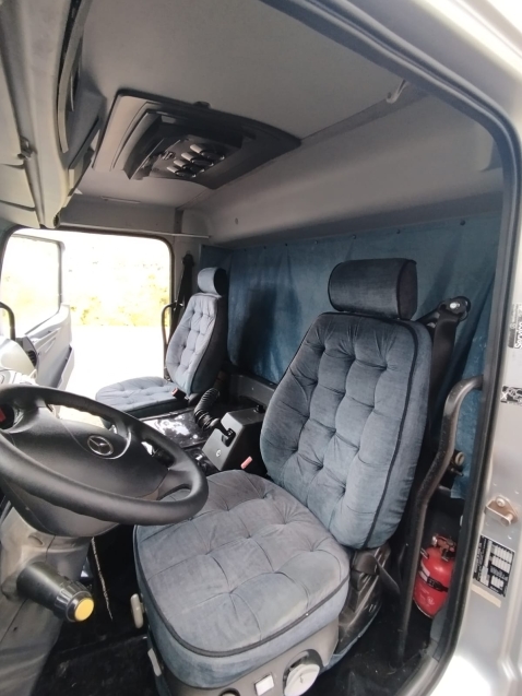 mercedes-benz atego 2425 diesel 2p manual 20118