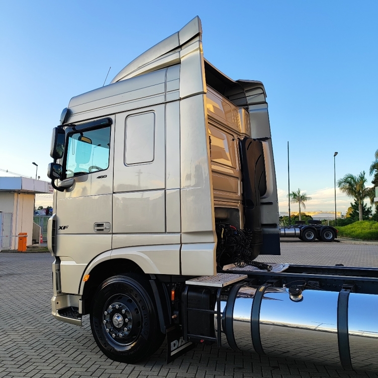 daf xf 480 6x2 diesel 2p automatico 2022