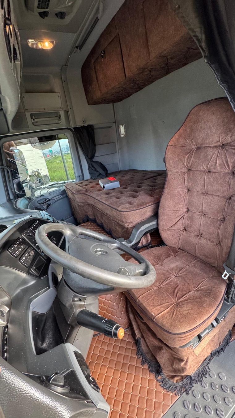 mercerdes-benz actros 2546 6x2 2020