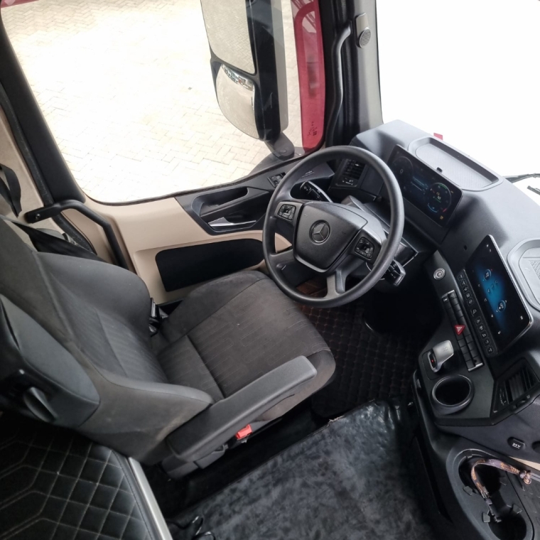 mercedes benz actros 2651 6x4 2021