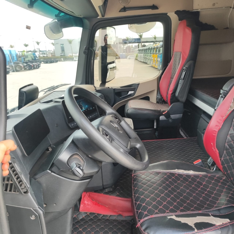 mercedes bens actros 2651 6x4