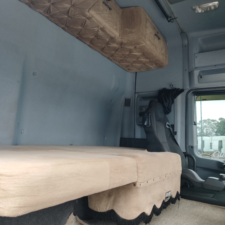 mercedes-benz actros 2546ls 460 diesel 2p automatico 2020