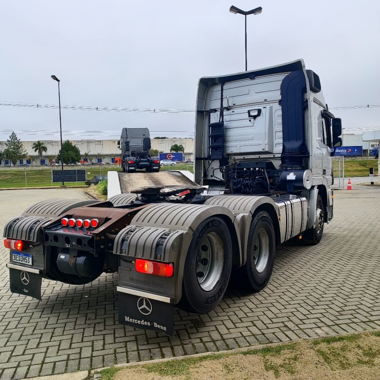 mercedes-benz actros 2546ls 460 diesel 2p automatico 2020