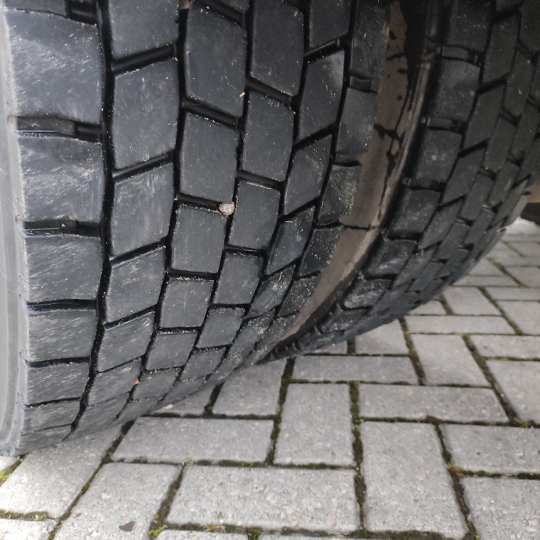 mercedes-benz actros 2546ls 460 diesel 2p automatico 2020