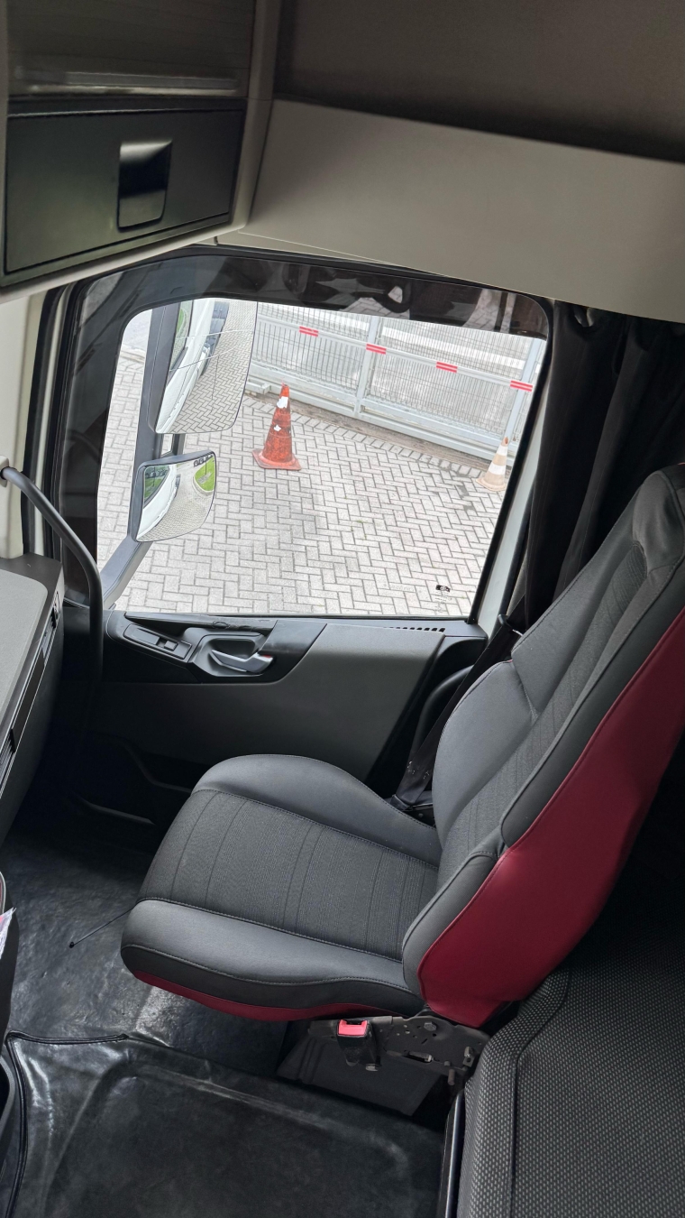 volvo fh 540 diesel 2p automatico 2020