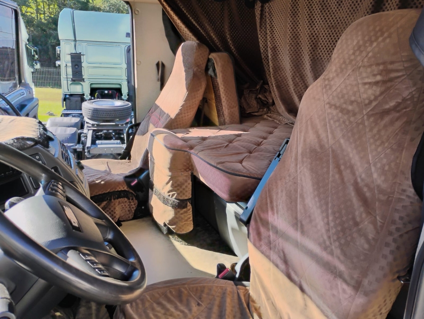 daf xf ftt ssc comfort d3,07 td520 +290l diesel 2p automatico 2022