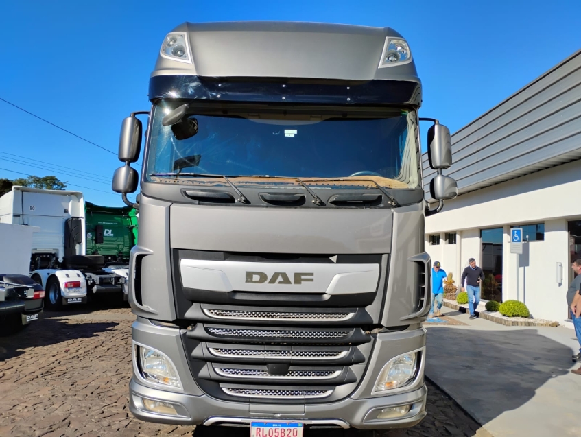 daf xf ftt ssc comfort d3,07 td520 +290l diesel 2p automatico 2022